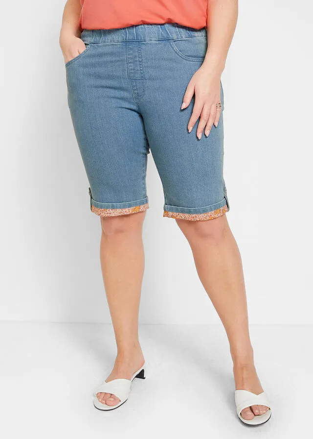 Bermudas con dobladillo de color Denim claro